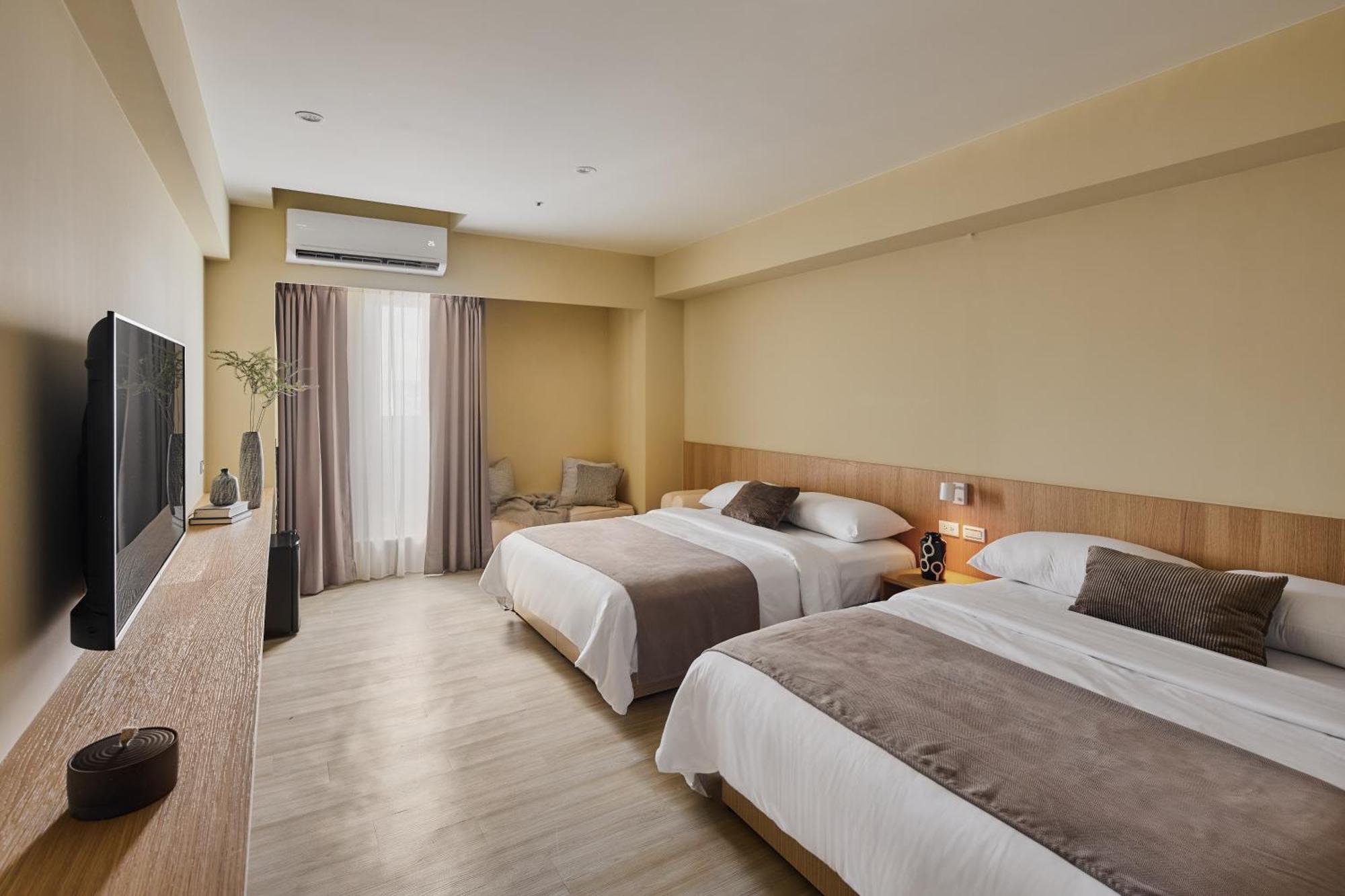 Brown House Hotel - Taipei Main Station Екстер'єр фото