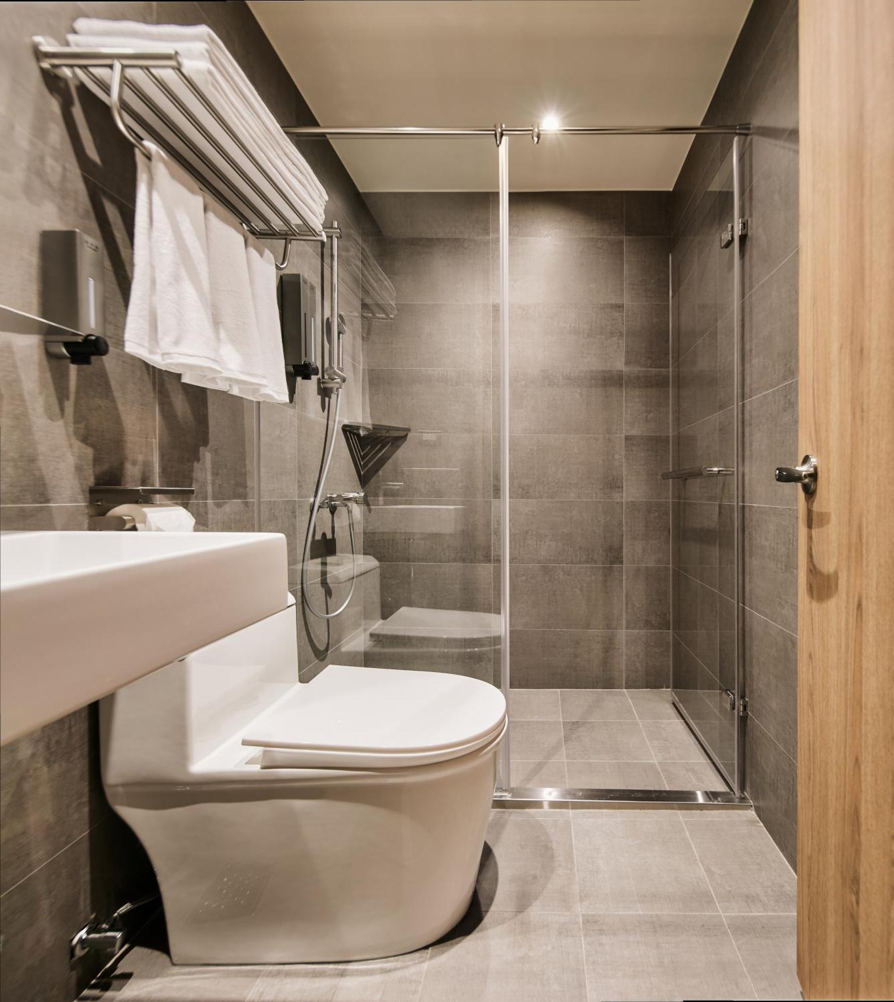 Brown House Hotel - Taipei Main Station Екстер'єр фото